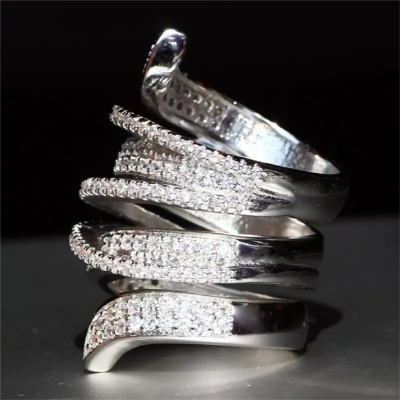 NEW 925 Silver Stunning Ring - Picture 6 of 10